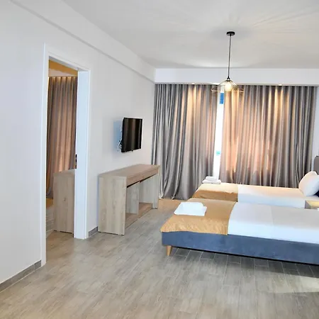 Dolanit Village מלון 4*